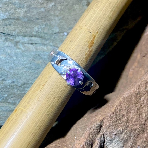 925 Sterling Silver Amethyst Ring - Picture 1 of 5